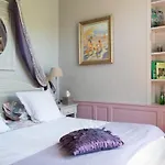La Maison Du Parc Bed & Breakfast