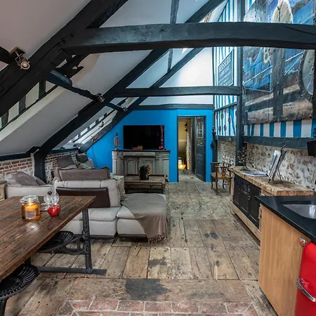 La Maison Du Parc Oda ve Kahvaltı 4*