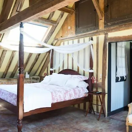 La Maison Du Parc Couette-café Honfleur