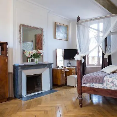 La Maison Du Parc Couette-café Honfleur