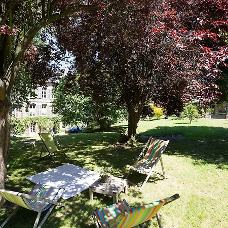 La Maison Du Parc Couette-café 4*