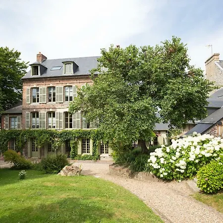 לינה וארוחת בוקר La Maison Du Parc 4*