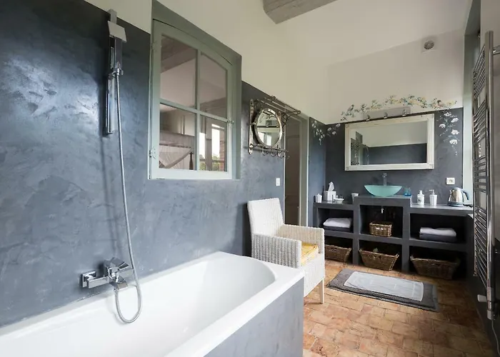 La Maison Du Parc Oda ve Kahvaltı 4*